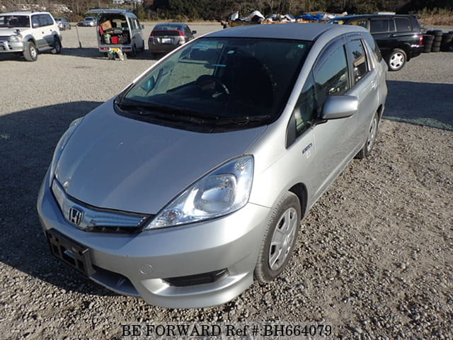 Used 13 Honda Fit Shuttle Hybrid C Daa Gp2 For Sale Bh Be Forward