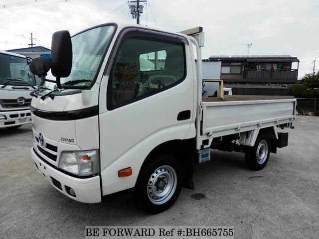 TOYOTA Dyna Truck