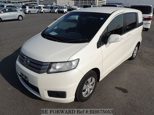 HONDA Freed Spike