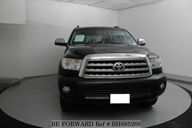 TOYOTA Sequoia