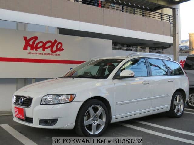 VOLVO V50