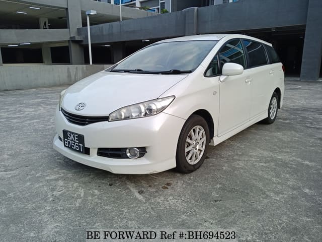 TOYOTA Wish