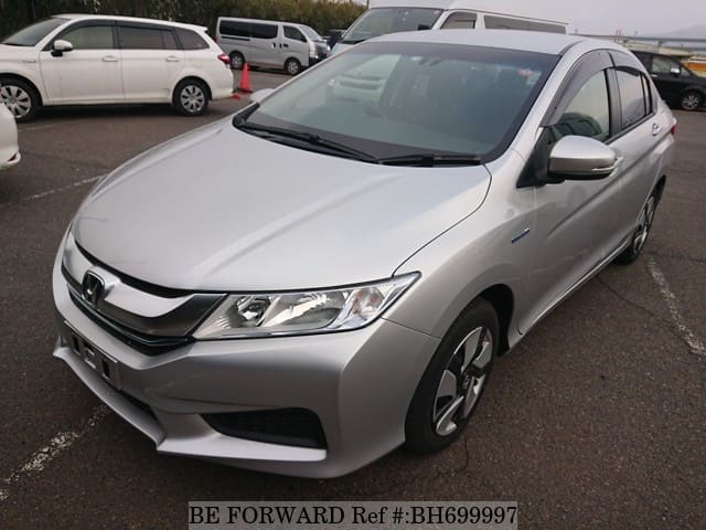 Honda grace 2015