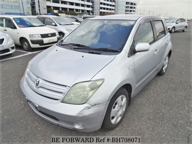 TOYOTA IST