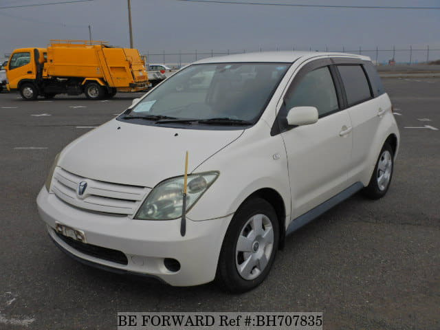 TOYOTA IST