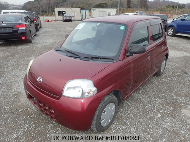 DAIHATSU Esse