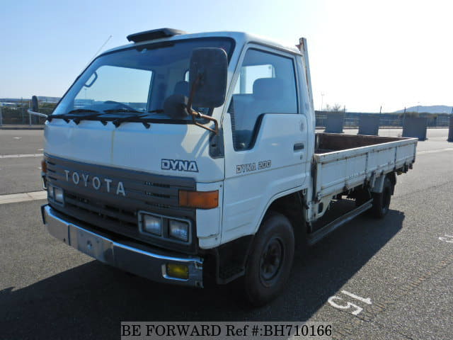 TOYOTA Dyna Truck