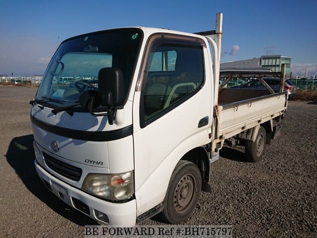 TOYOTA Dyna Truck