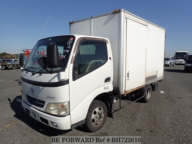 TOYOTA Dyna Truck