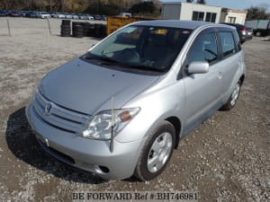 Used 2002 TOYOTA IST BH746981 for Sale