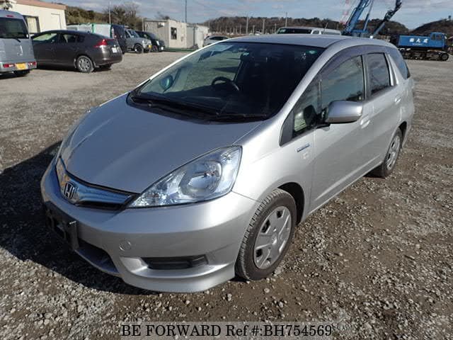 Used 13 Honda Fit Shuttle Hybrid C Daa Gp2 For Sale Bh Be Forward