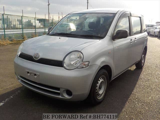 Toyota sienta ncp81g
