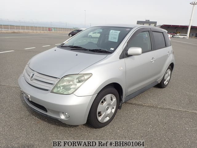 TOYOTA IST