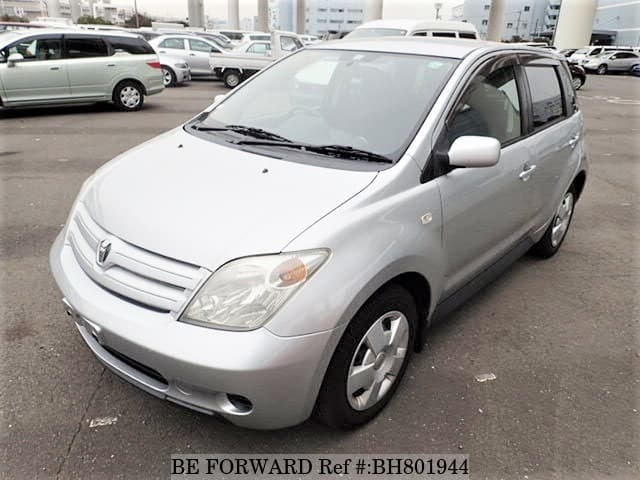 TOYOTA IST