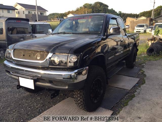 TOYOTA Hilux Sports Pickup