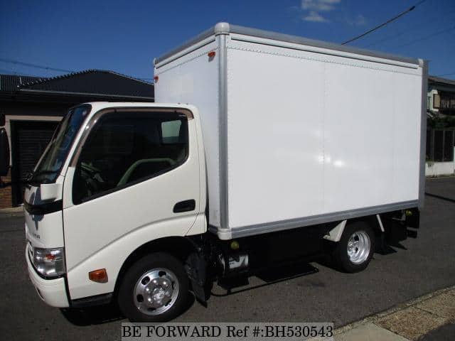 TOYOTA Dyna Truck