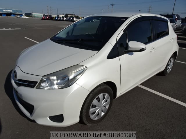 TOYOTA Vitz