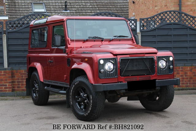 LAND ROVER Defender