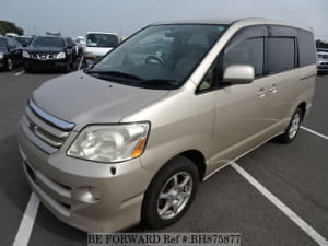 Used 2005 TOYOTA NOAH BH875877 for Sale