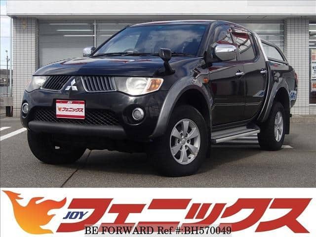 MITSUBISHI Triton