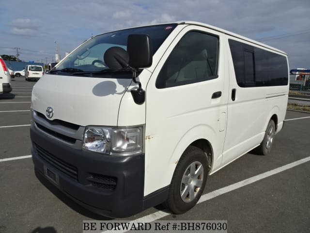 TOYOTA Regiusace Van