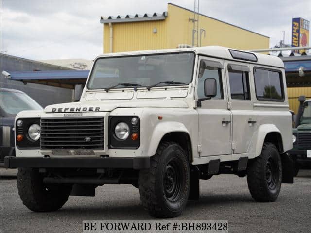 LAND ROVER Defender