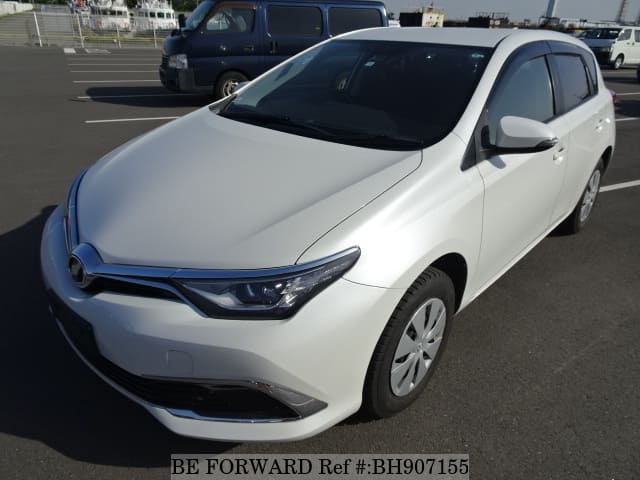 TOYOTA Auris