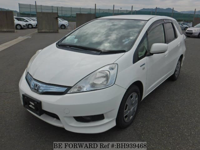 Used 2013 HONDA FIT SHUTTLE HYBRID C/DAA-GP2 for Sale BH939468