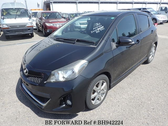 TOYOTA Vitz