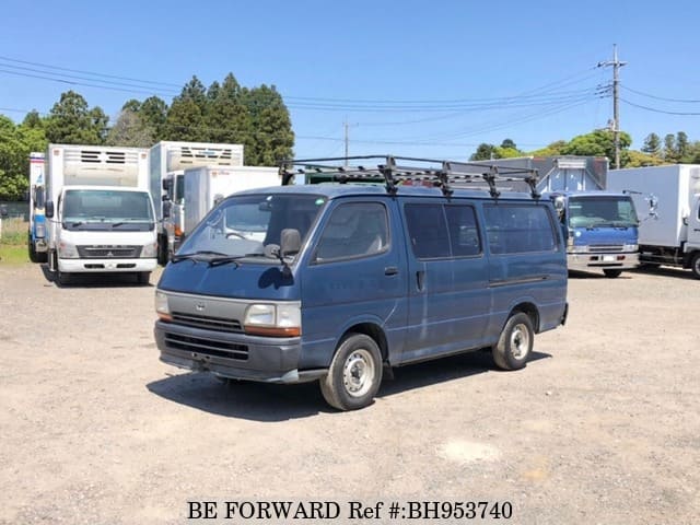 TOYOTA Hiace Van