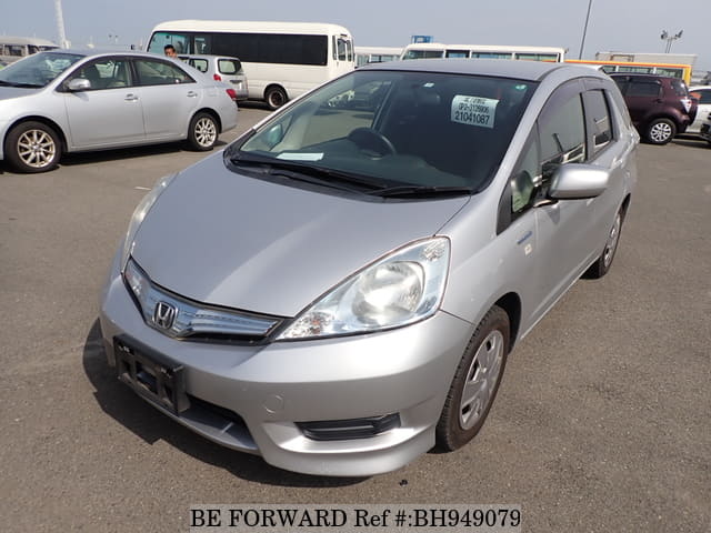 Used 13 Honda Fit Shuttle Hybrid C Daa Gp2 For Sale Bh Be Forward
