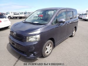 Used 2008 TOYOTA VOXY BK020811 for Sale