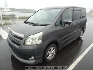 Used 2007 TOYOTA NOAH BK031923 for Sale