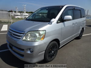 Used 2006 TOYOTA NOAH BK048840 for Sale