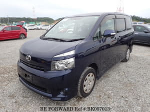 Used 2007 TOYOTA VOXY BK057013 for Sale