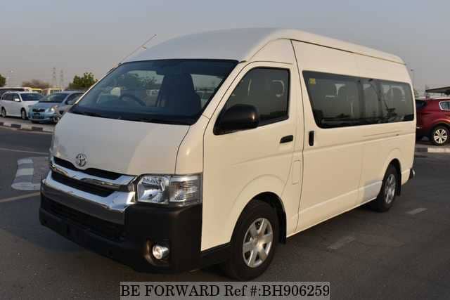 TOYOTA Hiace Commuter