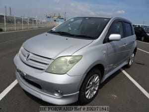 Used 2002 TOYOTA IST BK071841 for Sale