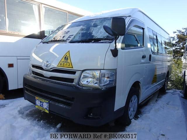 TOYOTA Hiace Commuter