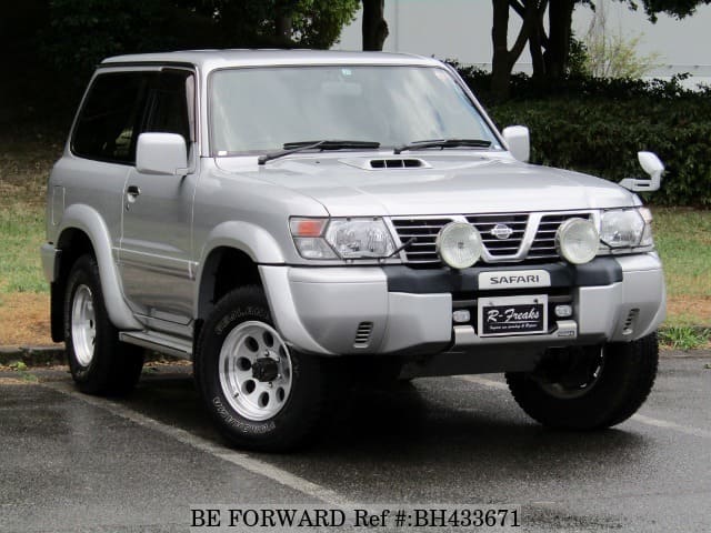 NISSAN Safari