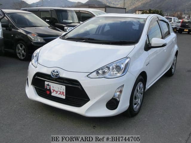 Used 16 Toyota Aqua Nhp10 For Sale Bh Be Forward