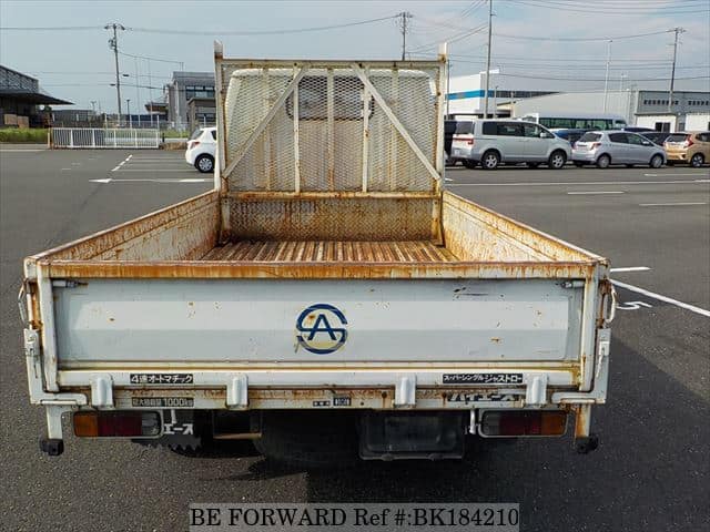 Toyota hiace lh80