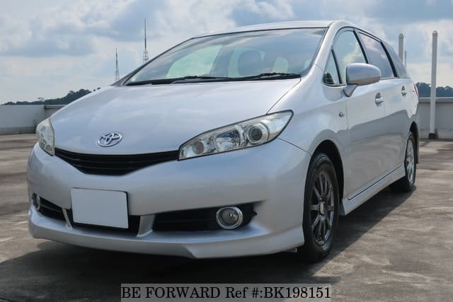 TOYOTA Wish