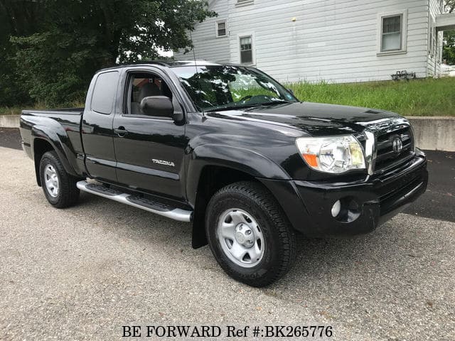 TOYOTA Tacoma