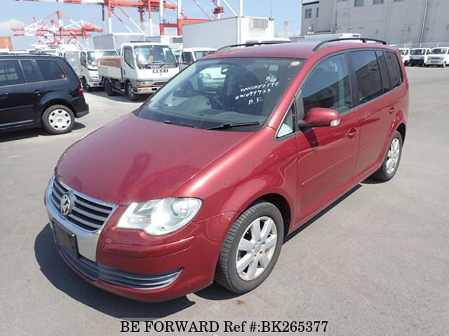 VOLKSWAGEN Golf Touran