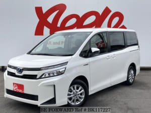 Used 2017 TOYOTA VOXY BK117227 for Sale