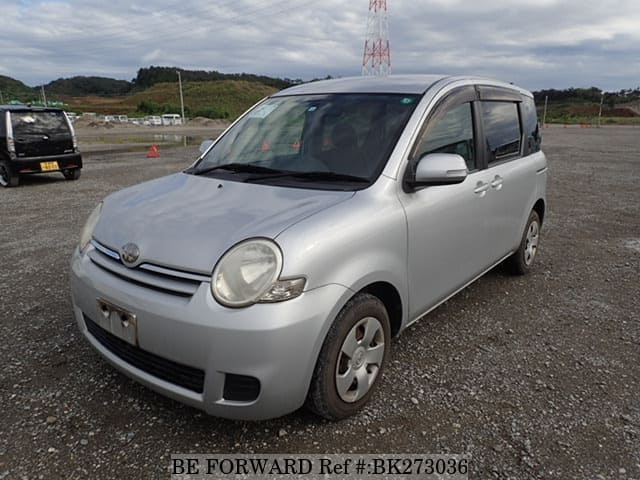 TOYOTA Sienta