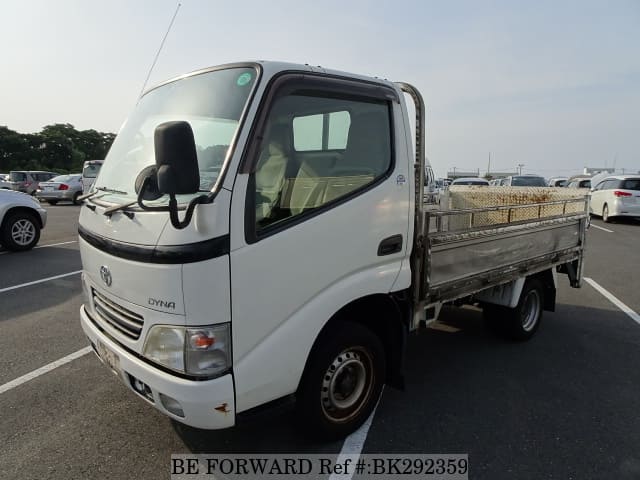 TOYOTA Dyna Truck