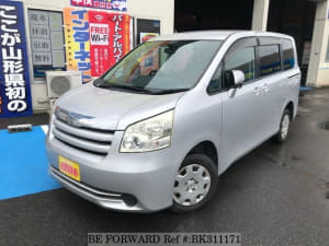 Used 2009 TOYOTA NOAH BK311171 for Sale