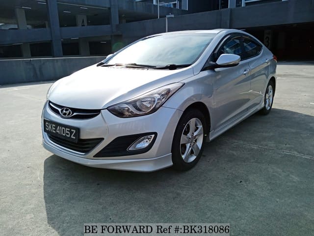 HYUNDAI Elantra