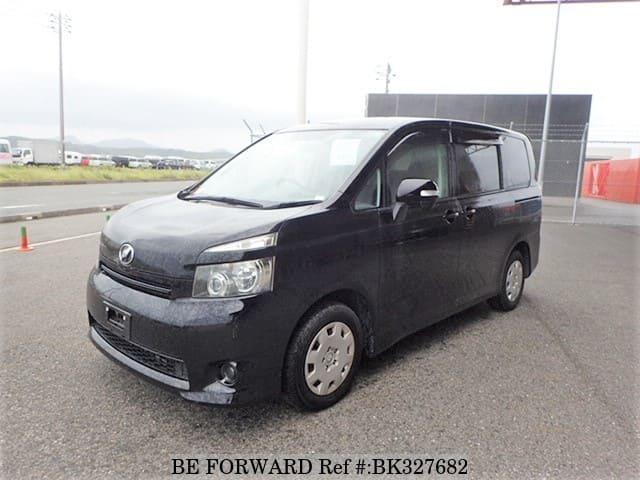 Used 2010 TOYOTA VOXY BK327682 for Sale